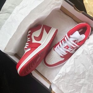 Nike Jordan 1 ladies casual shoes red